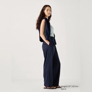 Uniqlo Pleated Wide Pants Pinstripe - Brand new w Tags! Size XS